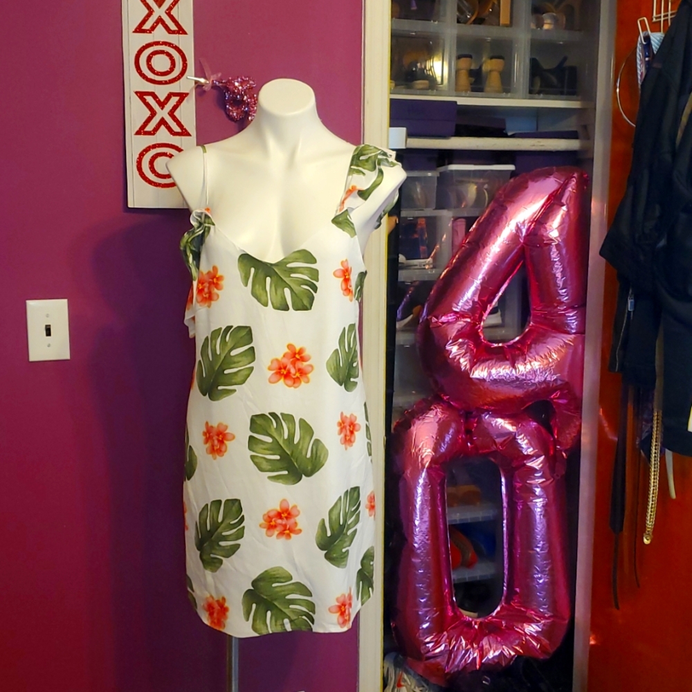 Vacation Ready Dress 🌴
